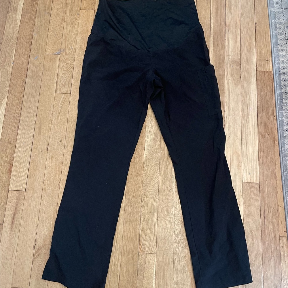 Med Couture maternity scrub pants